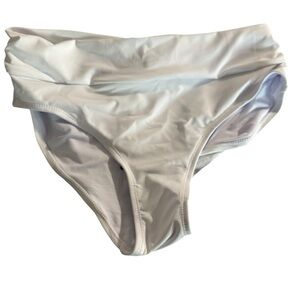 White Bikini Swimwear with Classic Cut